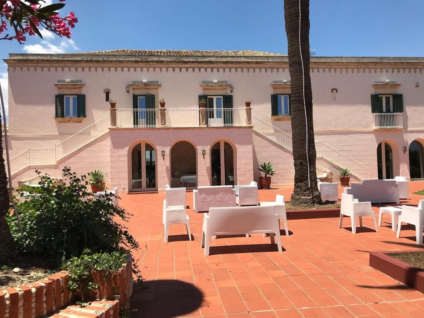 Isola Charm B&B - A Historic Villa Near Punta Del Pero Beach 锡拉库扎 外观 照片