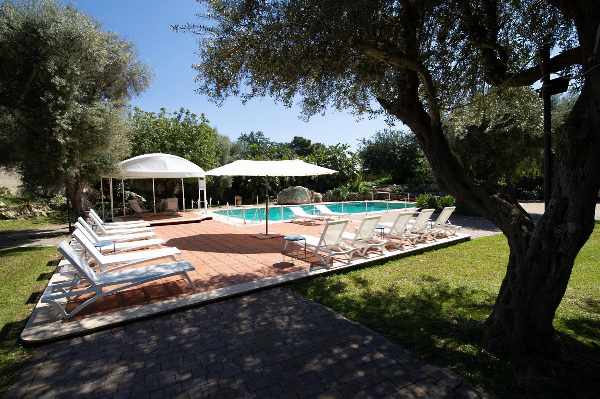 Isola Charm B&B - A Historic Villa Near Punta Del Pero Beach 锡拉库扎 外观 照片
