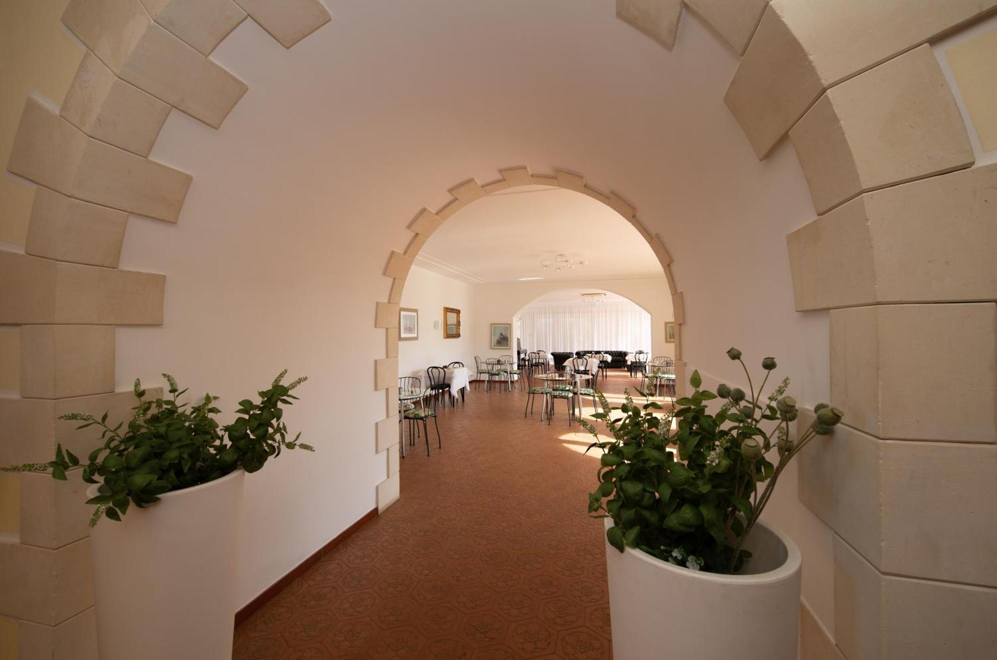 Isola Charm B&B - A Historic Villa Near Punta Del Pero Beach 锡拉库扎 外观 照片