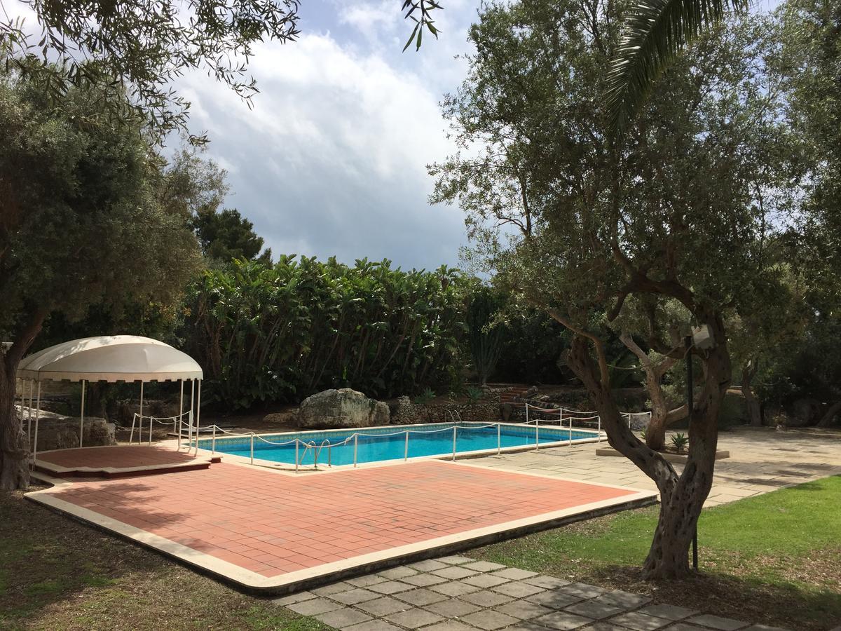 Isola Charm B&B - A Historic Villa Near Punta Del Pero Beach 锡拉库扎 外观 照片