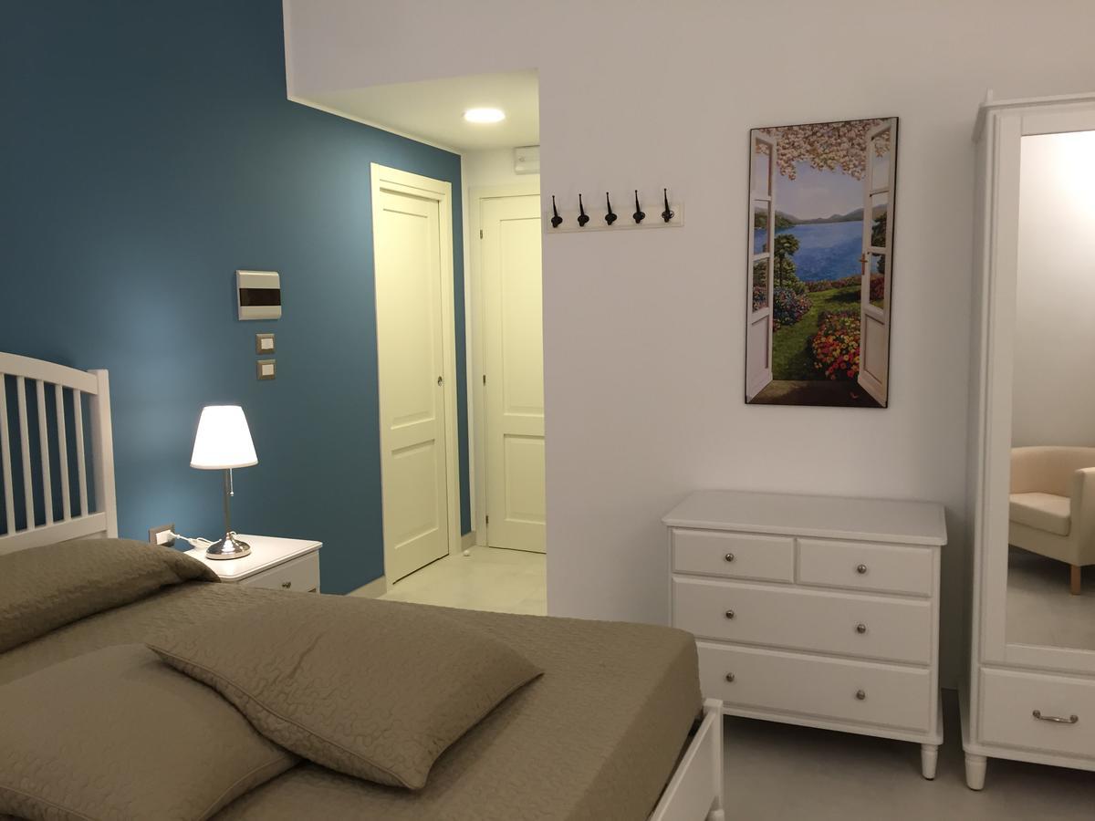 Isola Charm B&B - A Historic Villa Near Punta Del Pero Beach 锡拉库扎 外观 照片