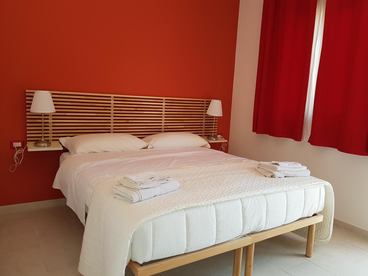 Isola Charm B&B - A Historic Villa Near Punta Del Pero Beach 锡拉库扎 外观 照片