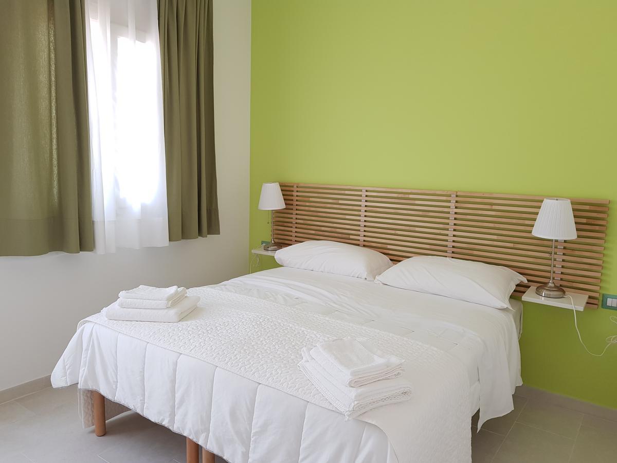 Isola Charm B&B - A Historic Villa Near Punta Del Pero Beach 锡拉库扎 外观 照片