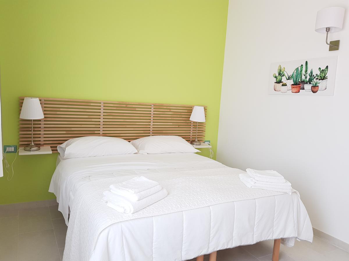 Isola Charm B&B - A Historic Villa Near Punta Del Pero Beach 锡拉库扎 外观 照片